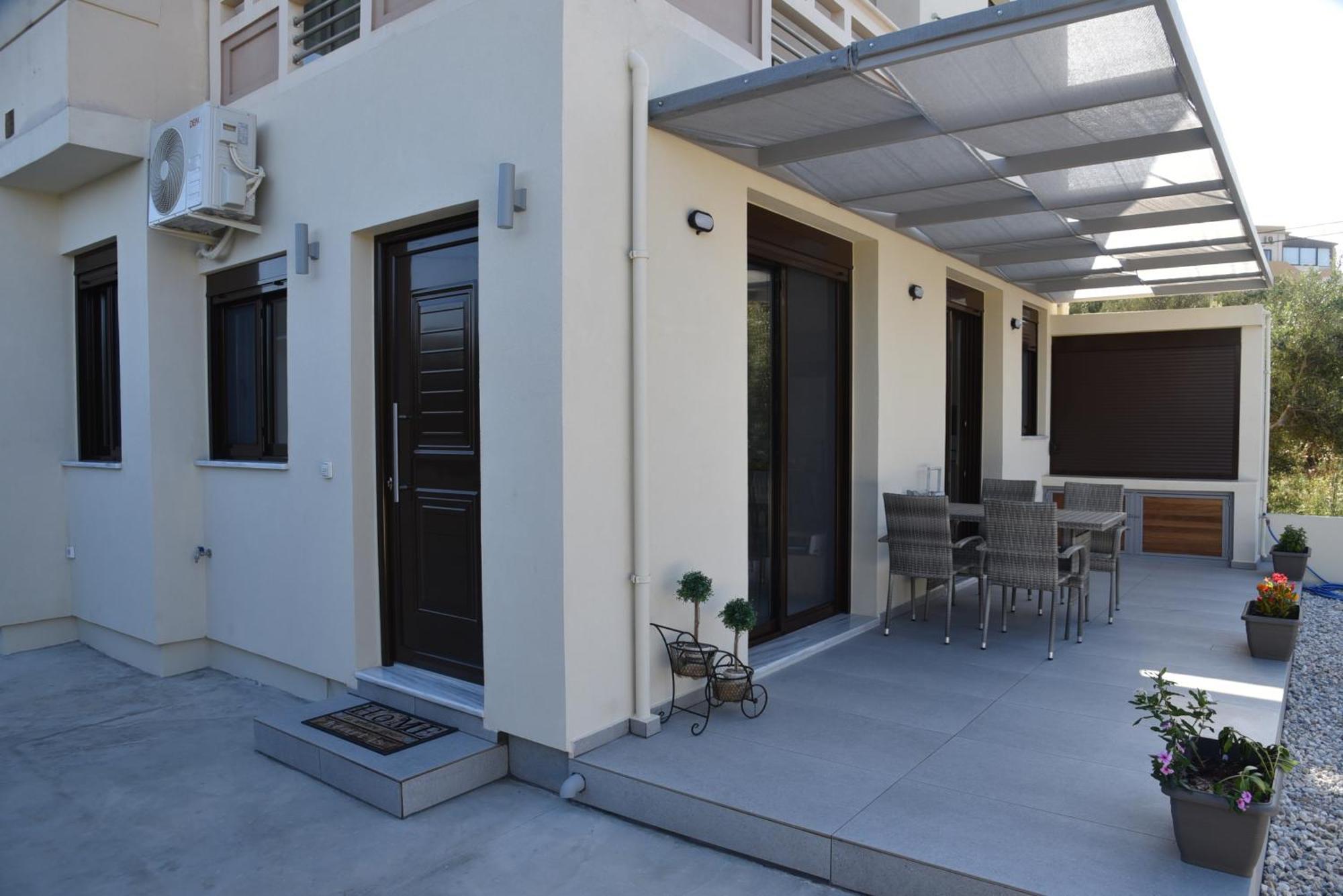 Pirgos Deluxe Apartment - Private Parking Kissamos Exterior photo