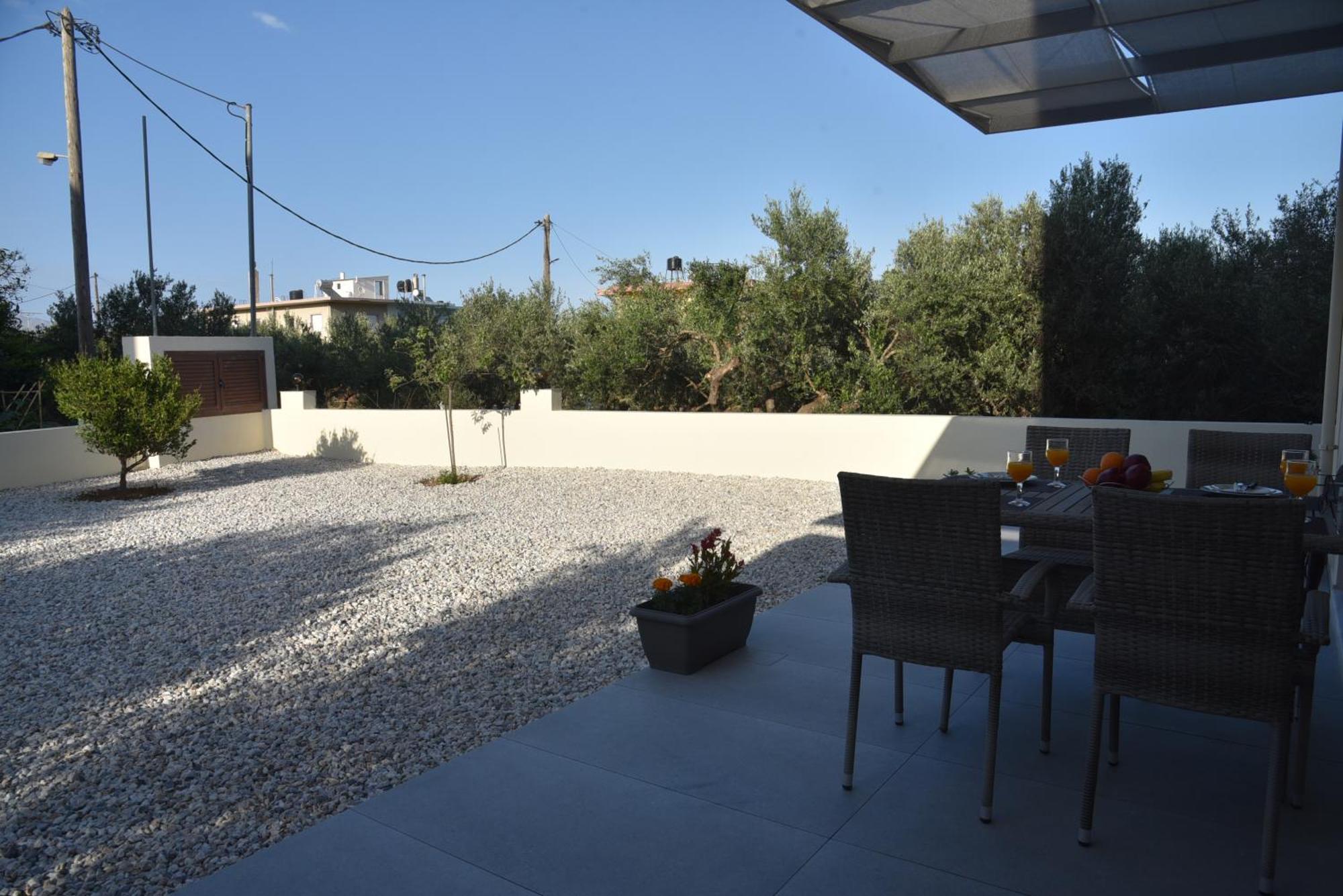 Pirgos Deluxe Apartment - Private Parking Kissamos Exterior photo